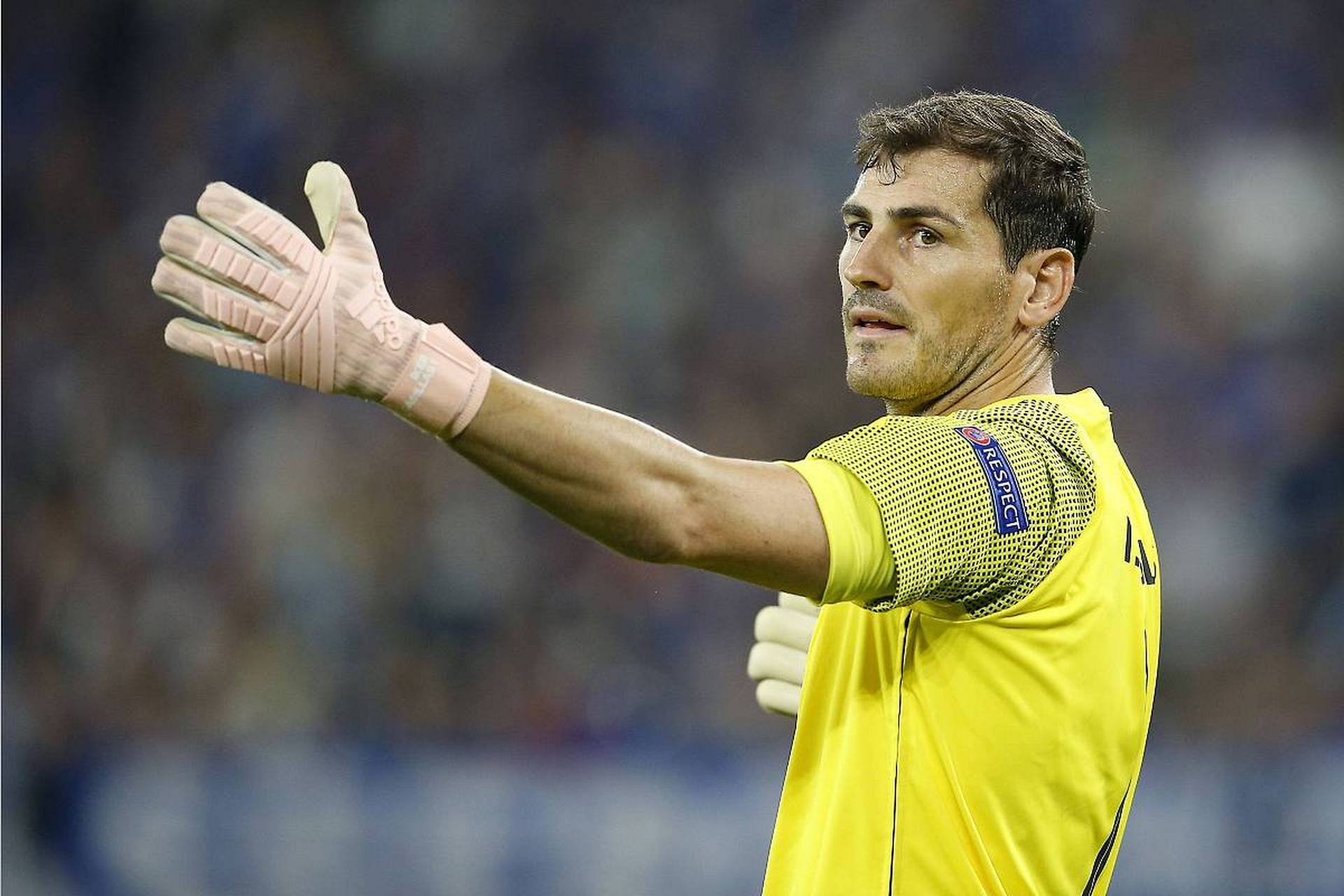 开云关于欧冠今晚再迎强敌；上海海港单刀错失；主帅态度——赛场秩序良好；临场指挥获称赞的信息