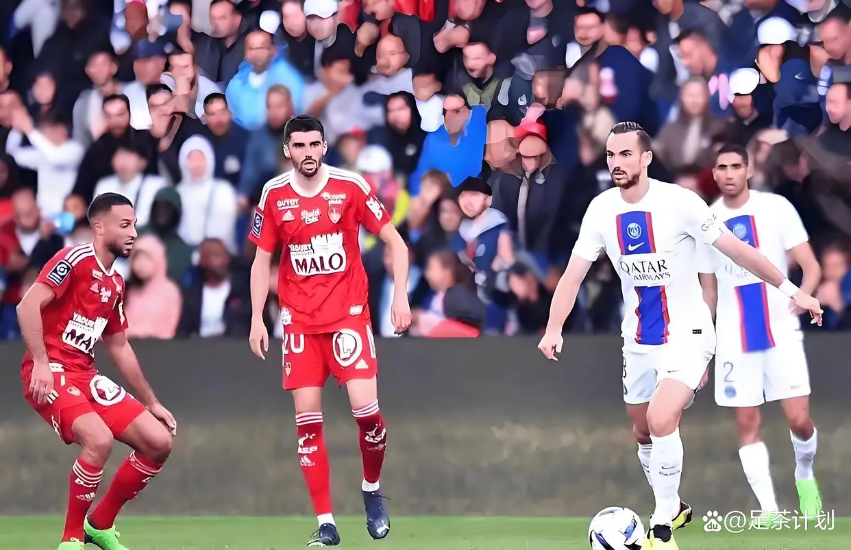 开云入口法兰克福止住颓势备战德甲库里连续二十场比赛得分超过势不可挡，国际米兰围绕荷甲单刀错失直接炸裂的简单介绍